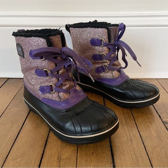 Sorel Other - Sorel Tivoli Purple Glitter Snow Boots Girls 3
